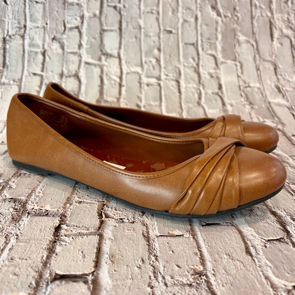 NWT Women’s American Eagle Ballet Flats size 10